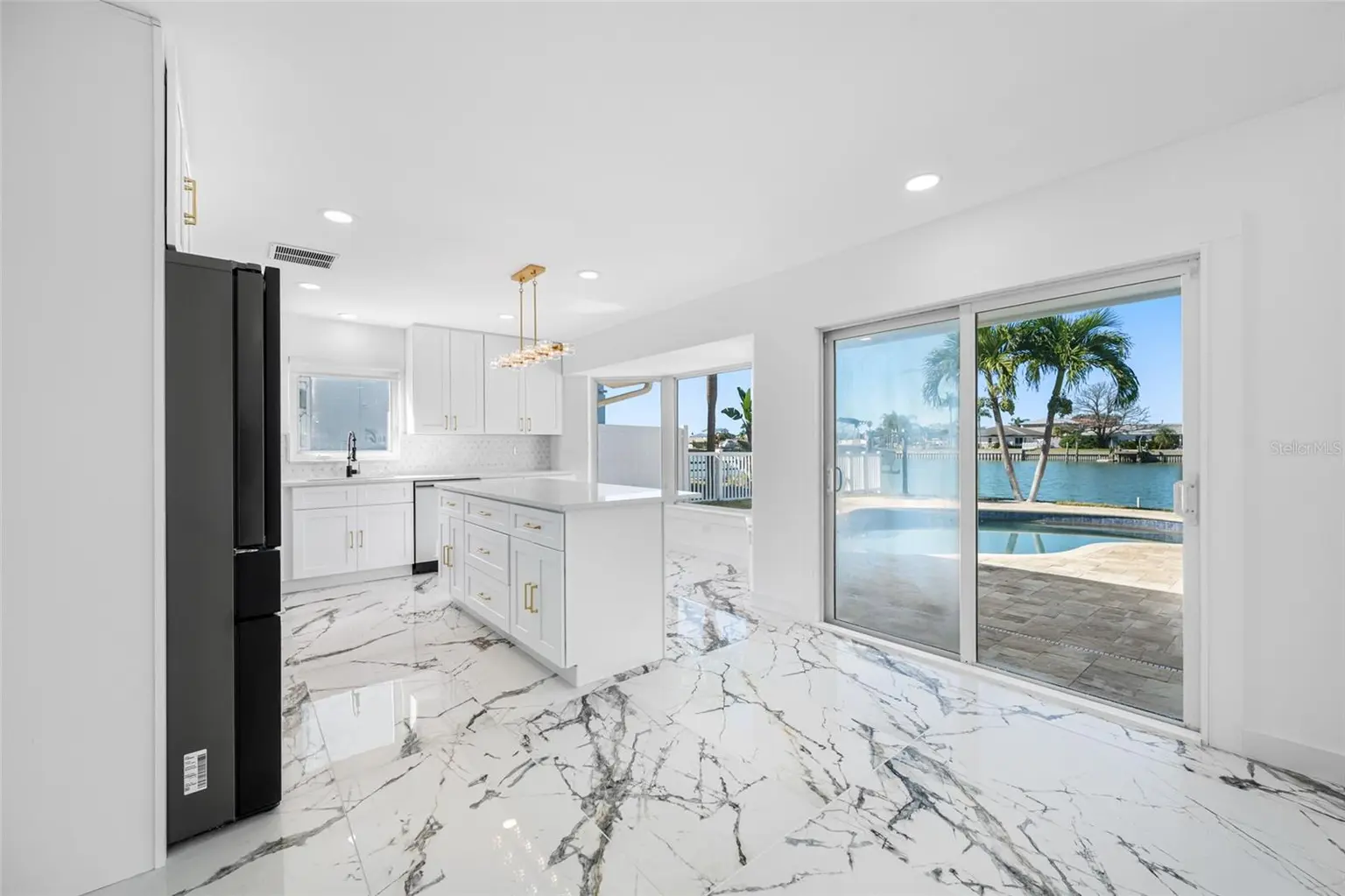 600 115TH AVENUE, TREASURE ISLAND, FL, photo 12 of 39
