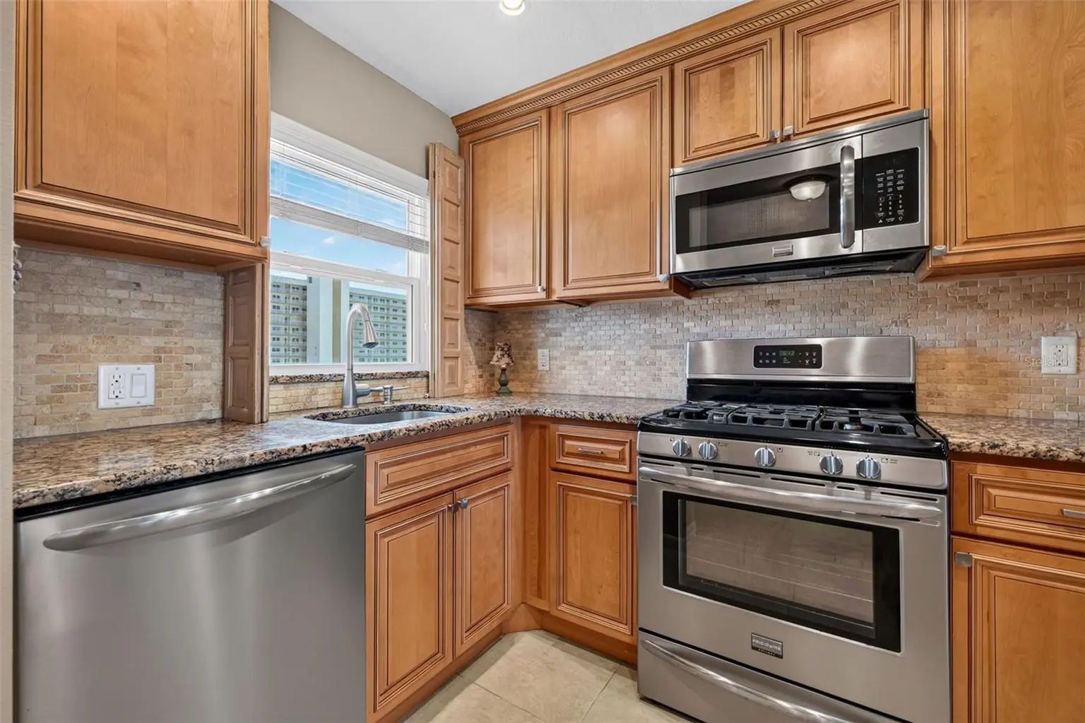 6075 SHORE BOULEVARD S #512, GULFPORT, FL, photo 6 of 40