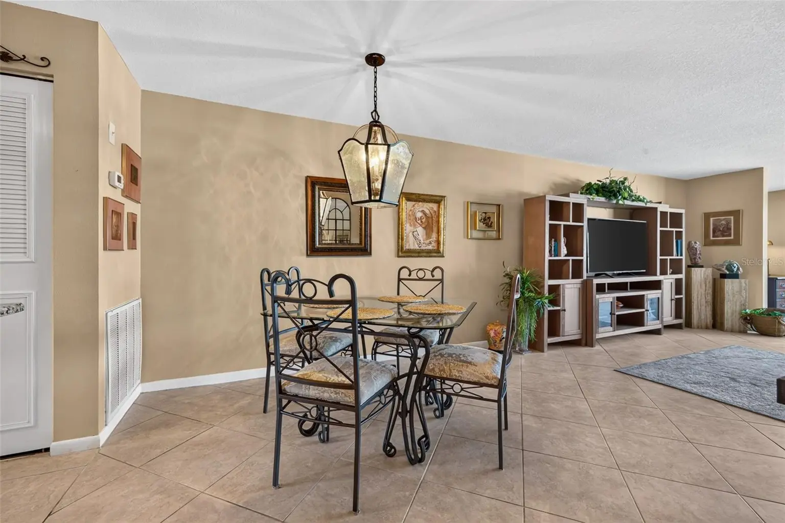 6075 SHORE BOULEVARD S #512, GULFPORT, FL, photo 9 of 40