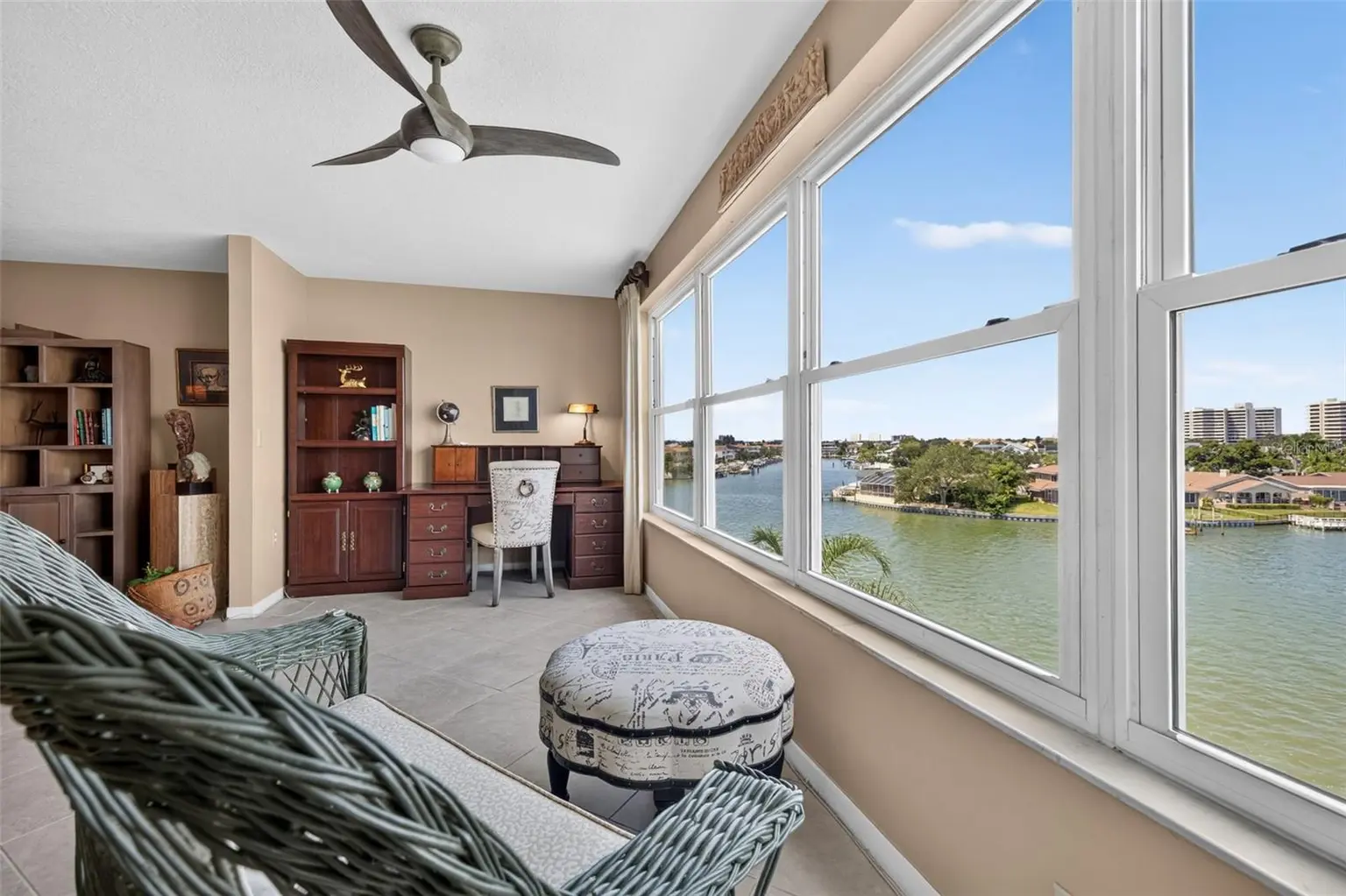 6075 SHORE BOULEVARD S #512, GULFPORT, FL, photo 17 of 40