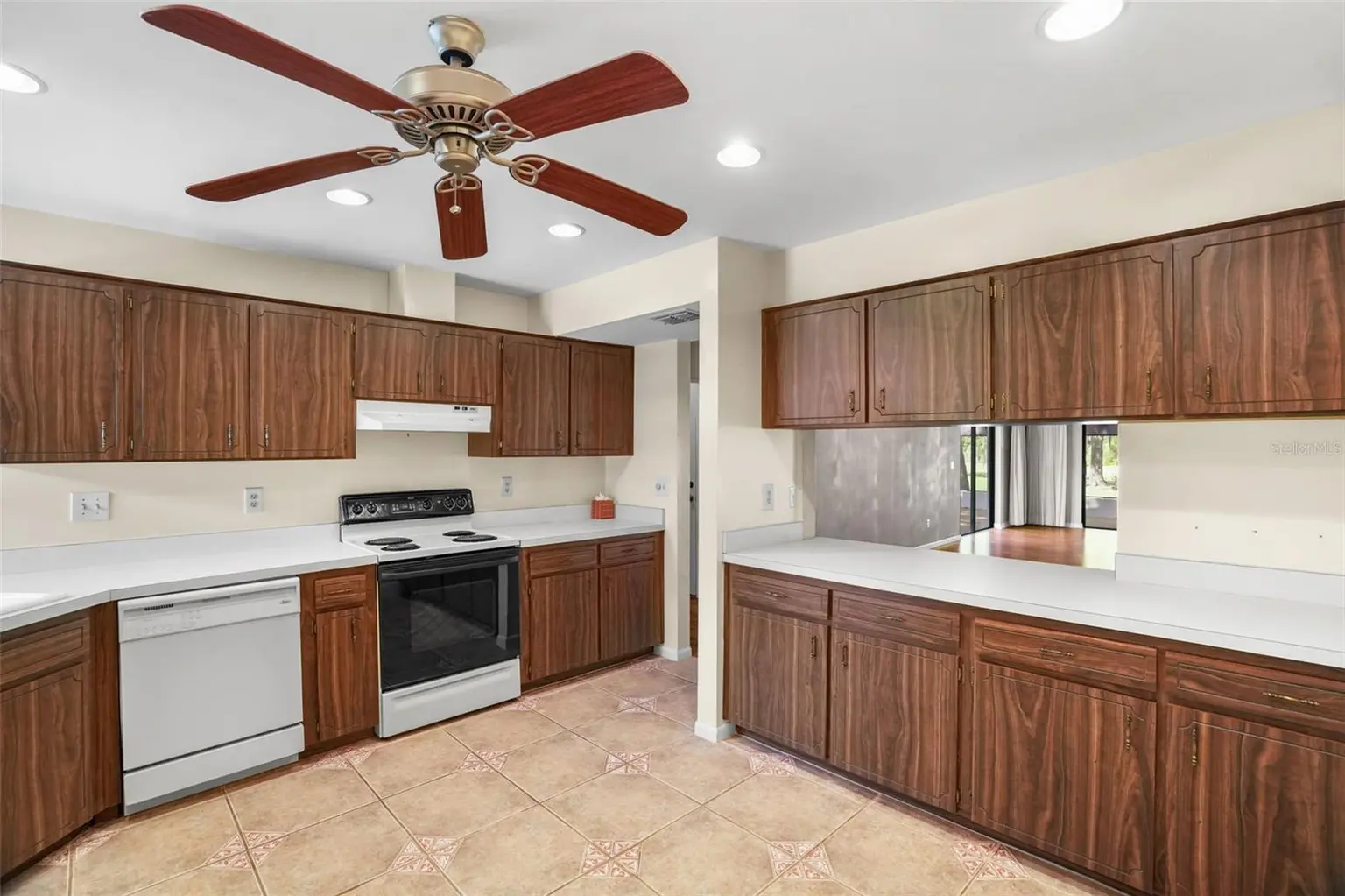 3505 TARPON WOODS BOULEVARD #K406, PALM HARBOR, FL, photo 9 of 34