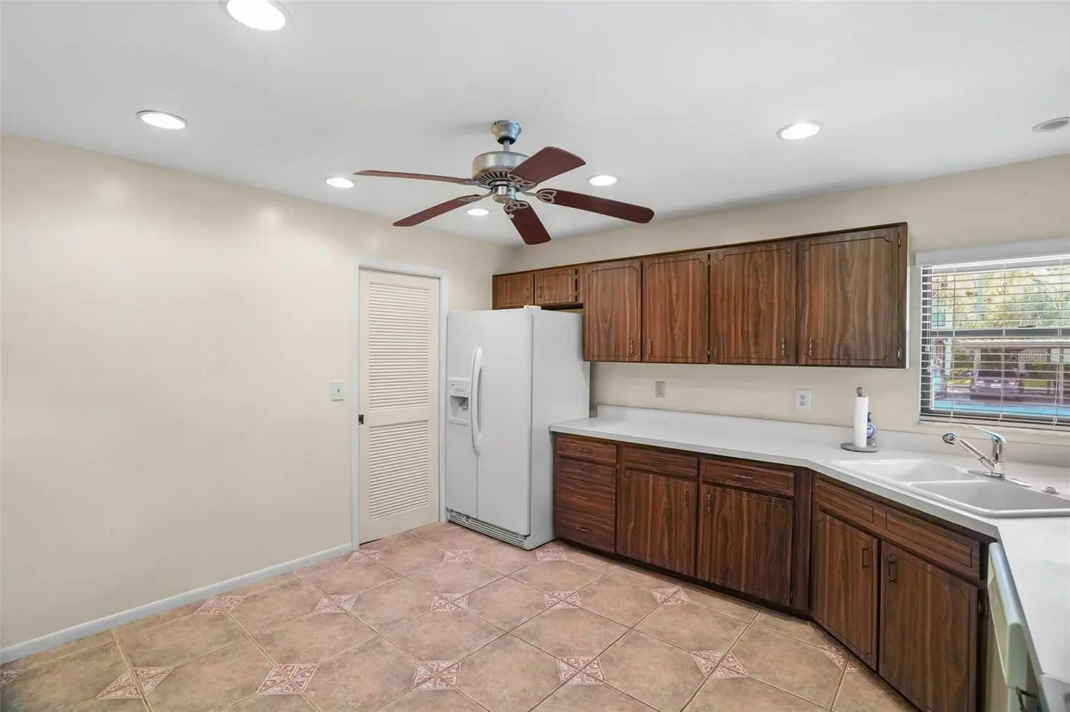 3505 TARPON WOODS BOULEVARD #K406, PALM HARBOR, FL, photo 10 of 34