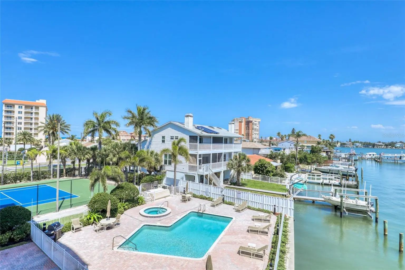 17715 GULF BOULEVARD #303, REDINGTON SHORES, FL, photo 27 of 38