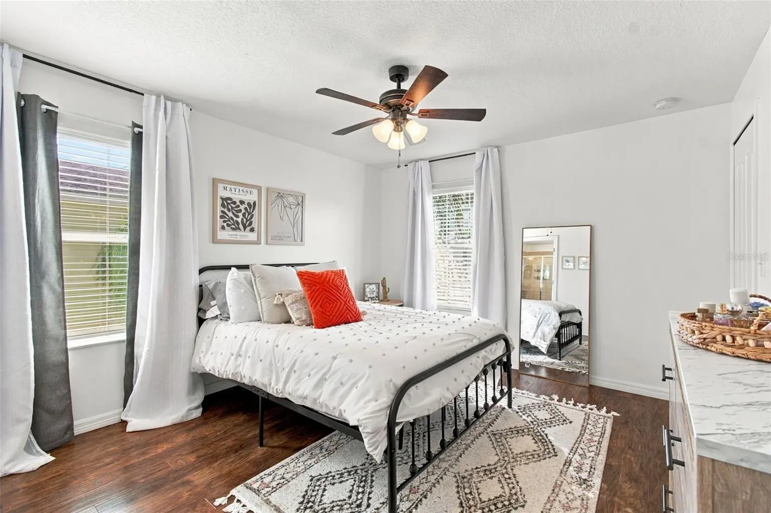 8524 GABLEBEND WAY, TAMPA, FL, photo 4 of 52