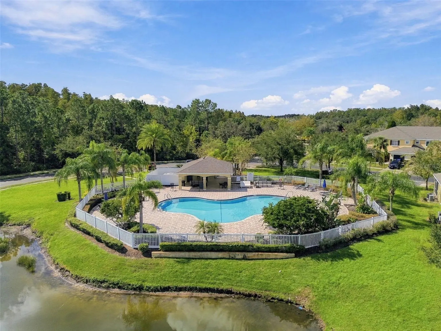 8524 GABLEBEND WAY, TAMPA, FL, photo 9 of 52