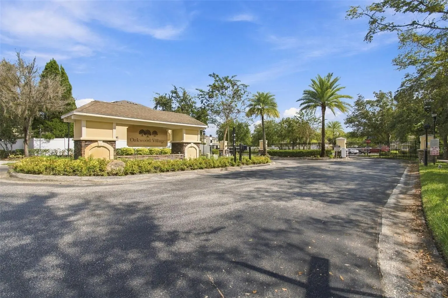 8524 GABLEBEND WAY, TAMPA, FL, photo 11 of 52