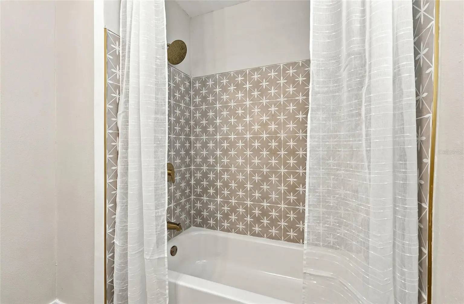 8474 TOBAY ROAD N, ST PETERSBURG, FL, photo 24 of 44