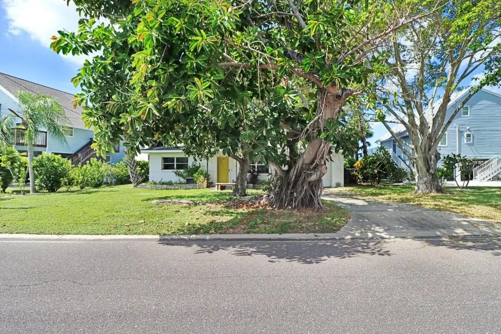 388 12TH AVENUE, INDIAN ROCKS BEACH, FL, photo 3 of 33