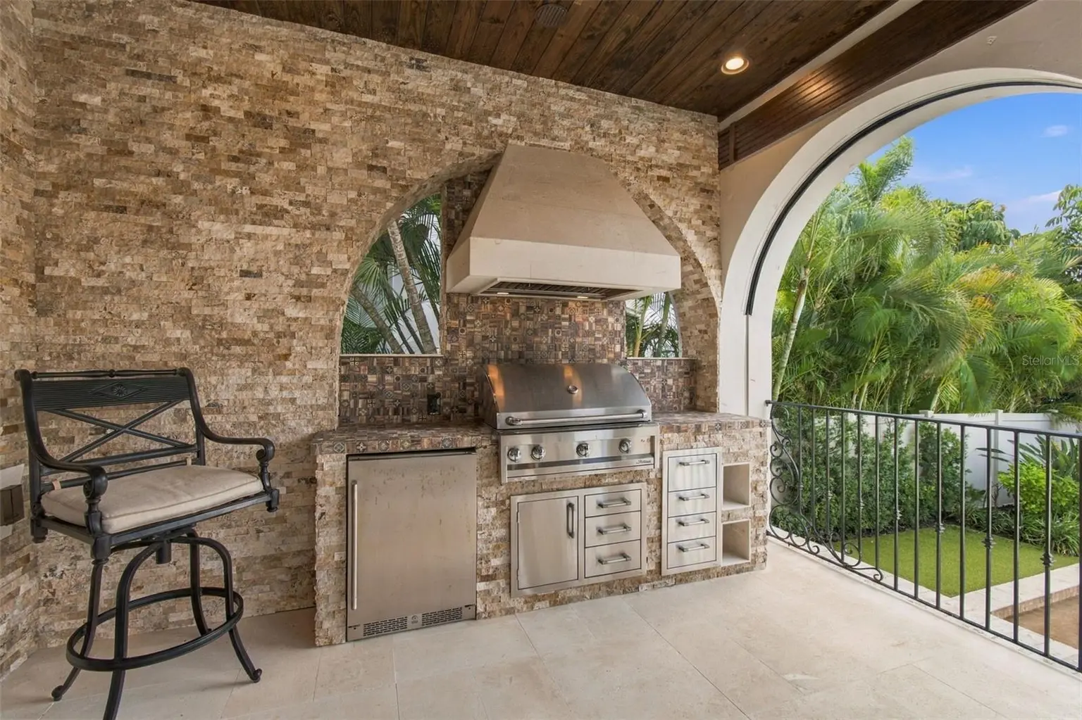 58 MARTINIQUE AVENUE #1/2, TAMPA, FL, photo 30 of 66