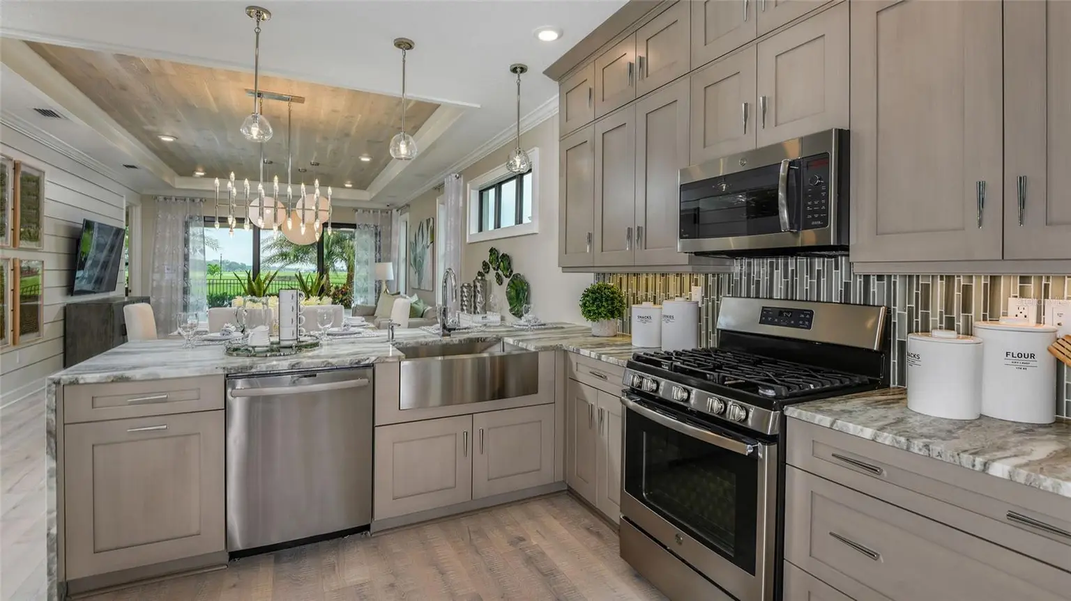 18352 ROCKPORT PLACE, LAKEWOOD RANCH, FL, photo 5 of 21