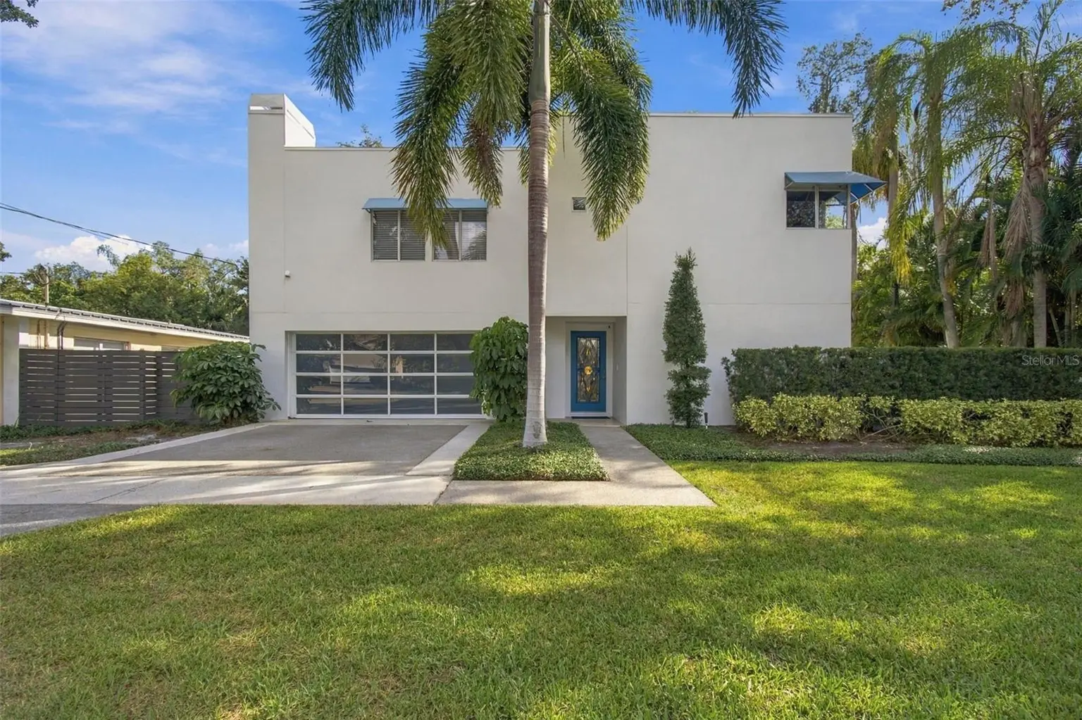 2718 W PRICE AVENUE, TAMPA, FL, photo 8 of 45