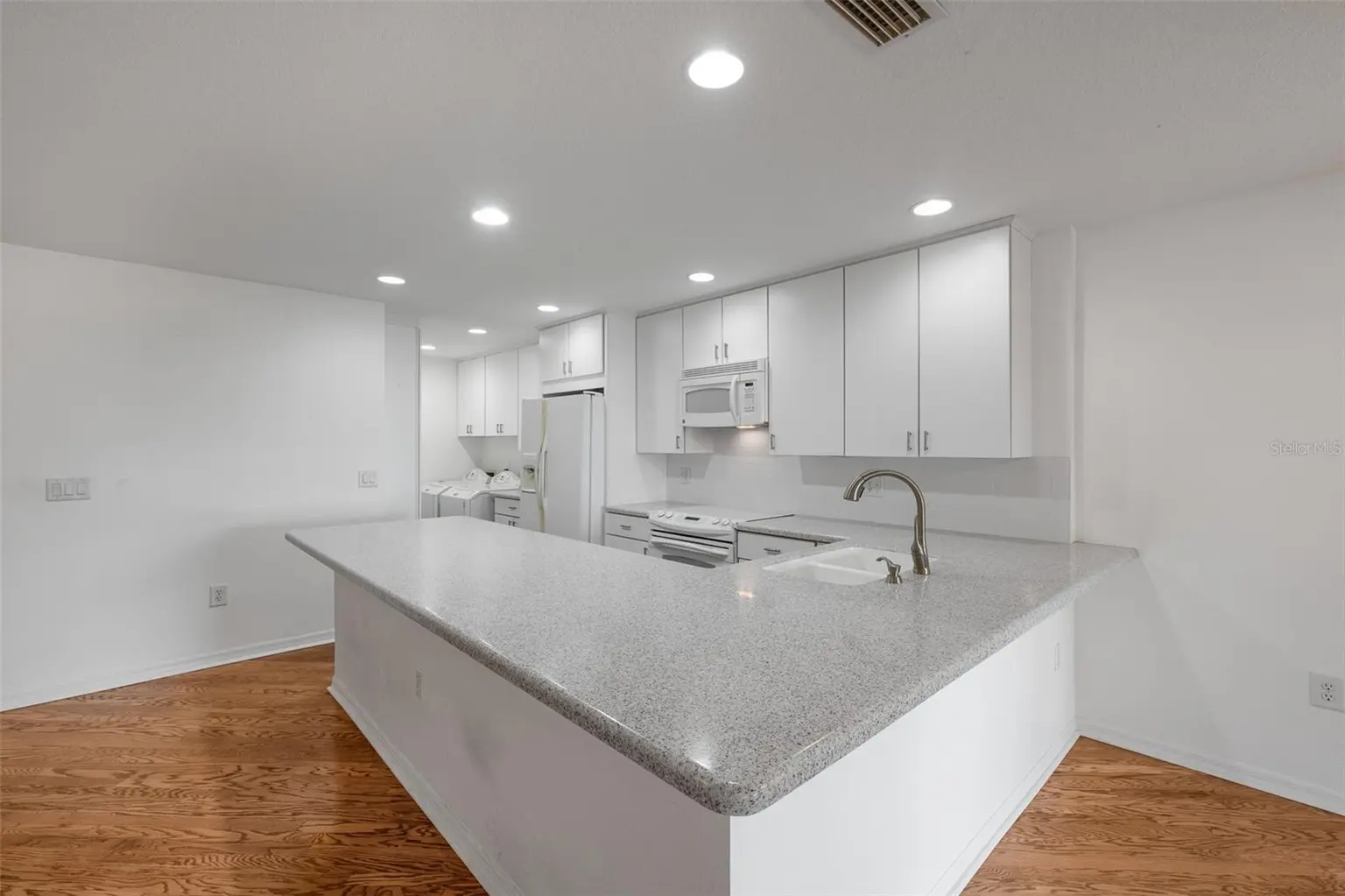 716 S BREVARD AVENUE, TAMPA, FL, photo 13 of 55