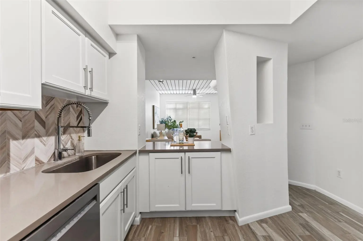 2411 W HORATIO STREET #519, TAMPA, FL, photo 15 of 35