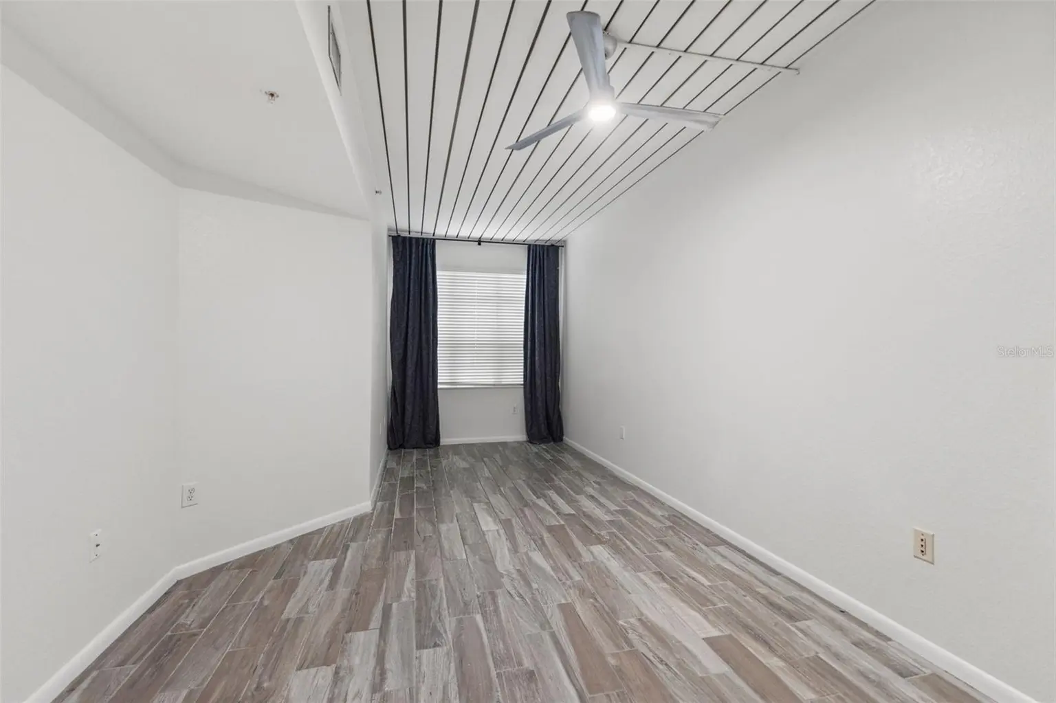 2411 W HORATIO STREET #519, TAMPA, FL, photo 20 of 35