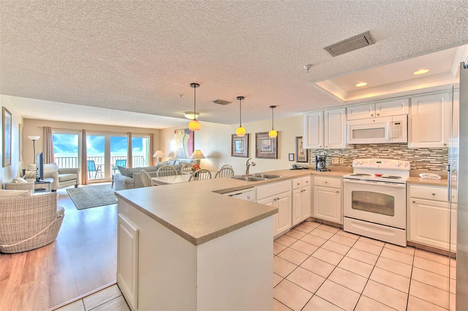 17200 GULF BOULEVARD #408, NORTH REDINGTON BEACH, FL, photo 20 of 34