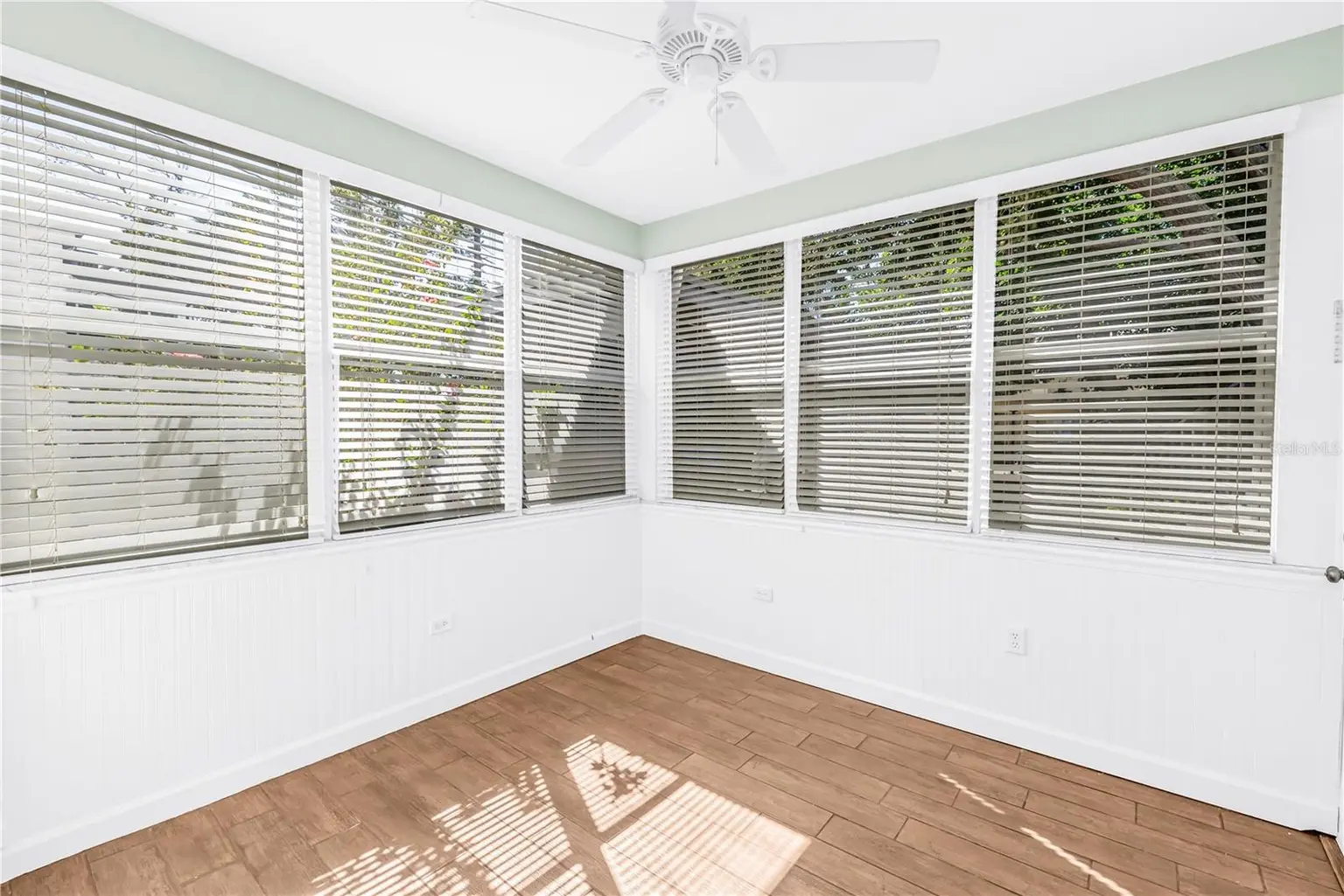 1338 SNELL ISLE BOULEVARD NE #1, ST PETERSBURG, FL, photo 18 of 50