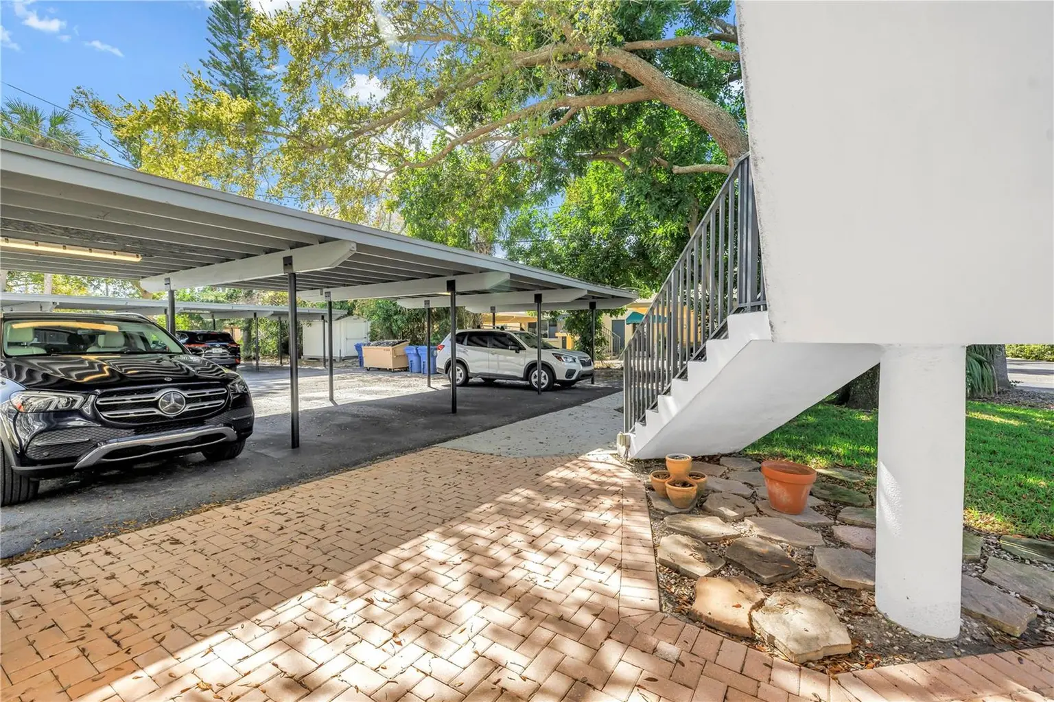 1338 SNELL ISLE BOULEVARD NE #1, ST PETERSBURG, FL, photo 30 of 50