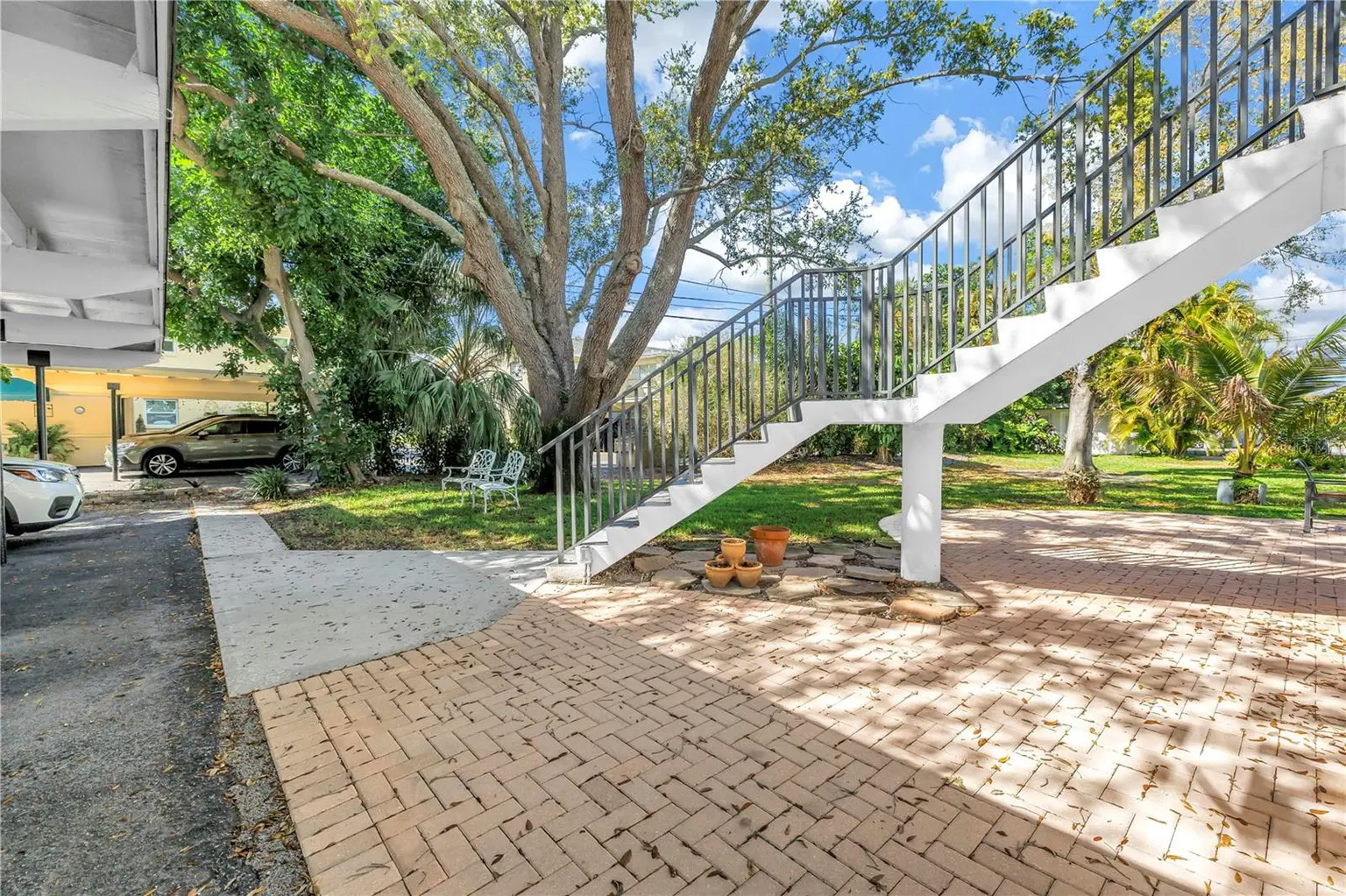1338 SNELL ISLE BOULEVARD NE #1, ST PETERSBURG, FL, photo 33 of 50