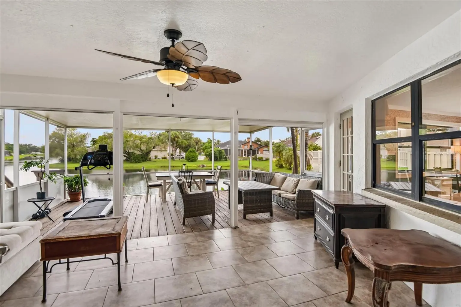 1175 SAN CARLOS AVENUE NE, ST PETERSBURG, FL, photo 26 of 38