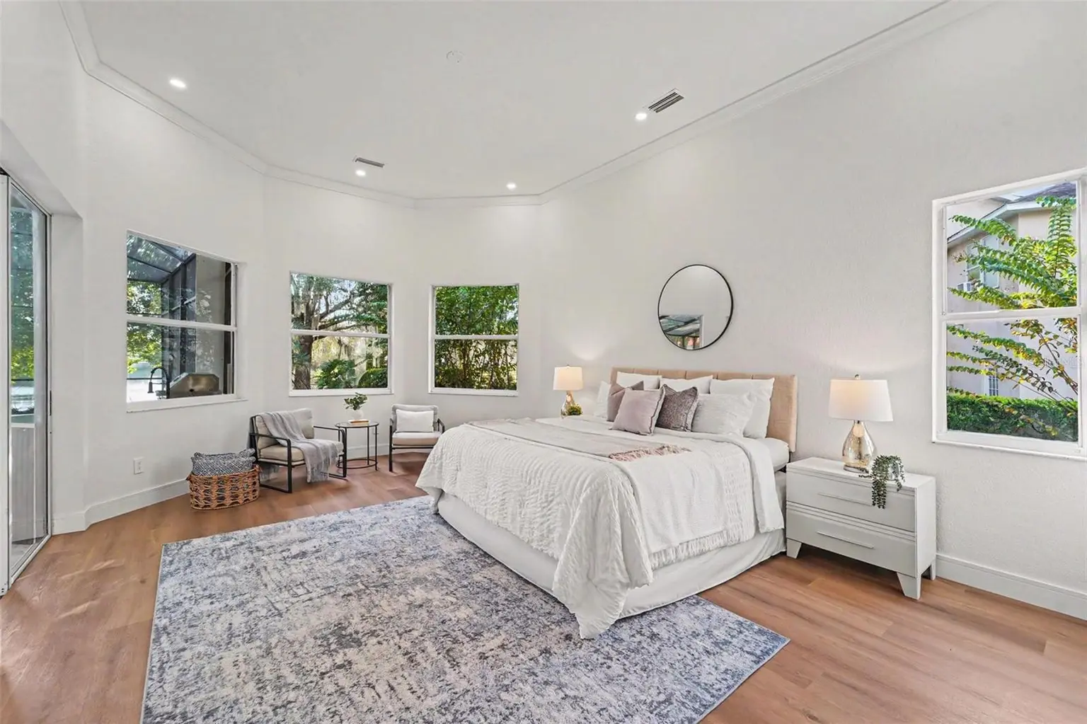 5021 WESLEY DRIVE, TAMPA, FL, photo 8 of 48