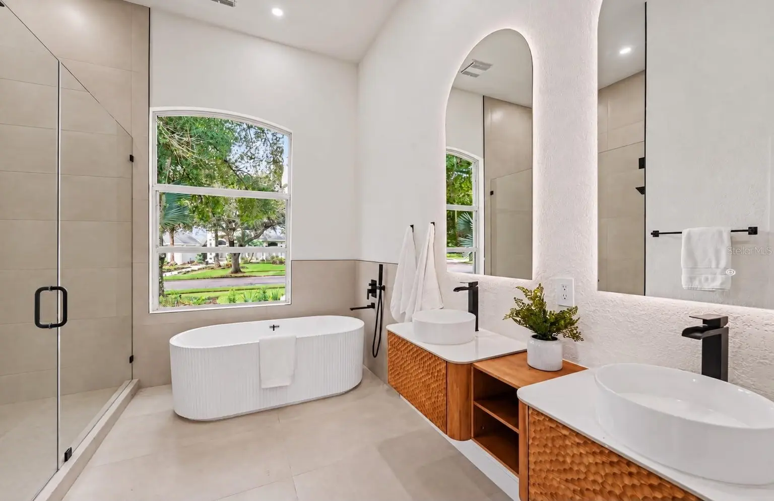 5021 WESLEY DRIVE, TAMPA, FL, photo 9 of 48