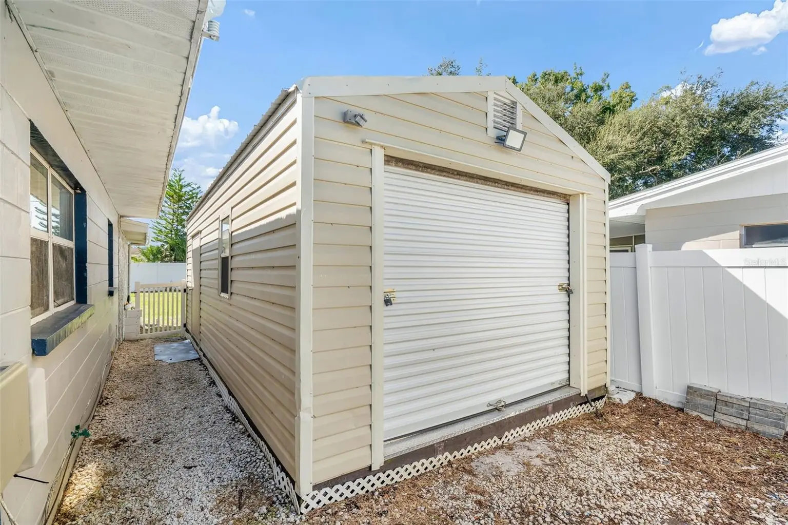 4424 W IOWA AVENUE, TAMPA, FL, photo 6 of 45