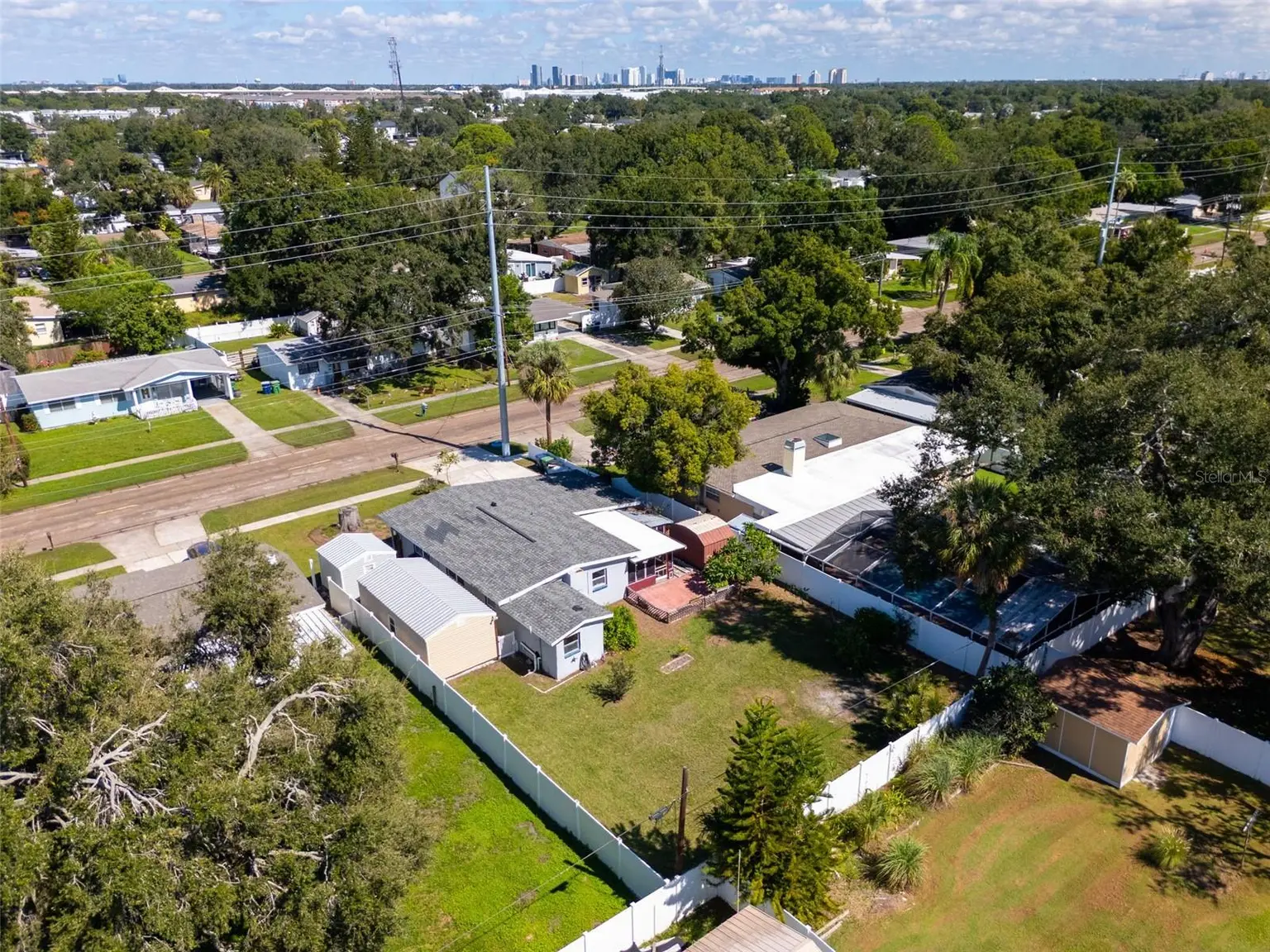 4424 W IOWA AVENUE, TAMPA, FL, photo 41 of 45