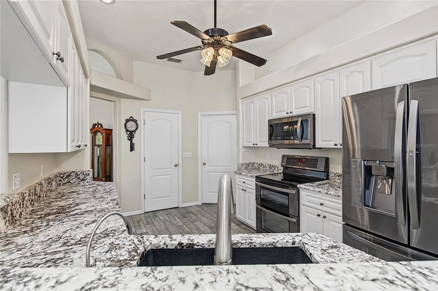 24415 ROLLING VIEW COURT, LUTZ, FL, photo 5 of 50