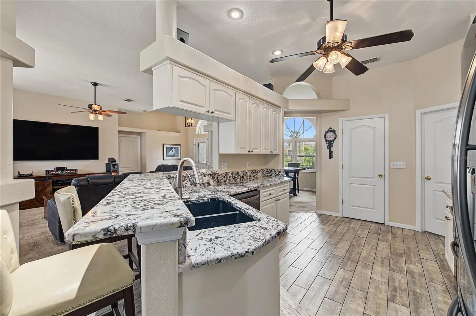 24415 ROLLING VIEW COURT, LUTZ, FL, photo 7 of 50