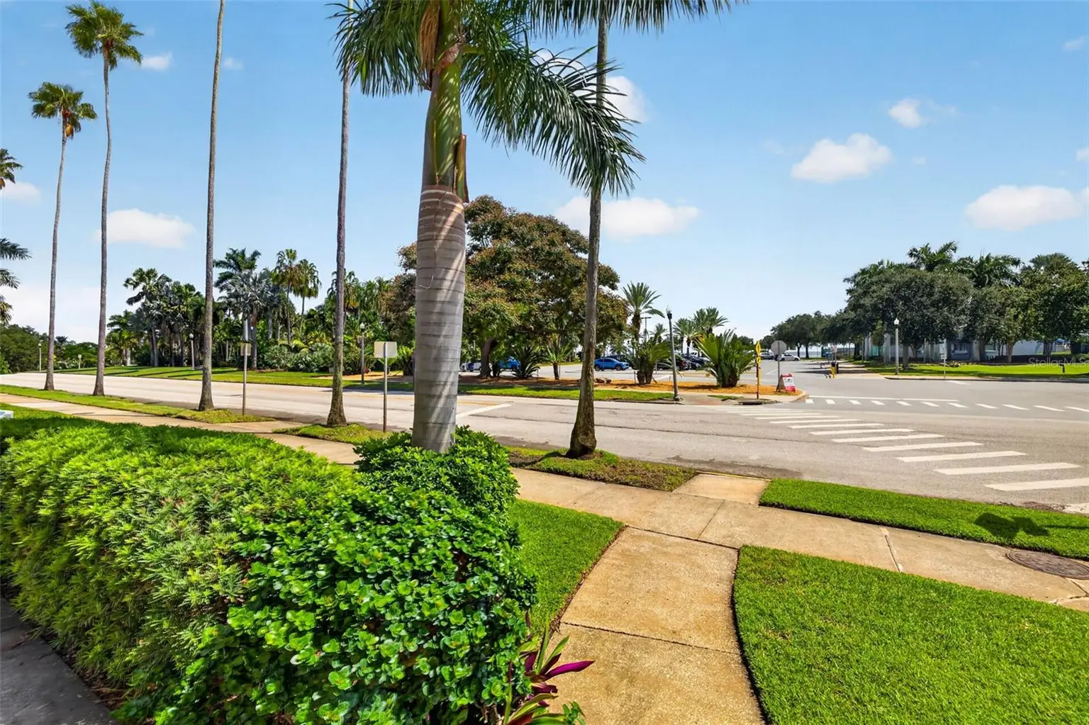 1000 N SHORE DRIVE NE #2, ST PETERSBURG, FL, photo 27 of 34
