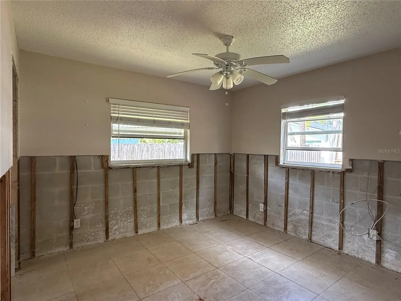 1841 SHORE ACRES BOULEVARD NE, ST PETERSBURG, FL, photo 6 of 11