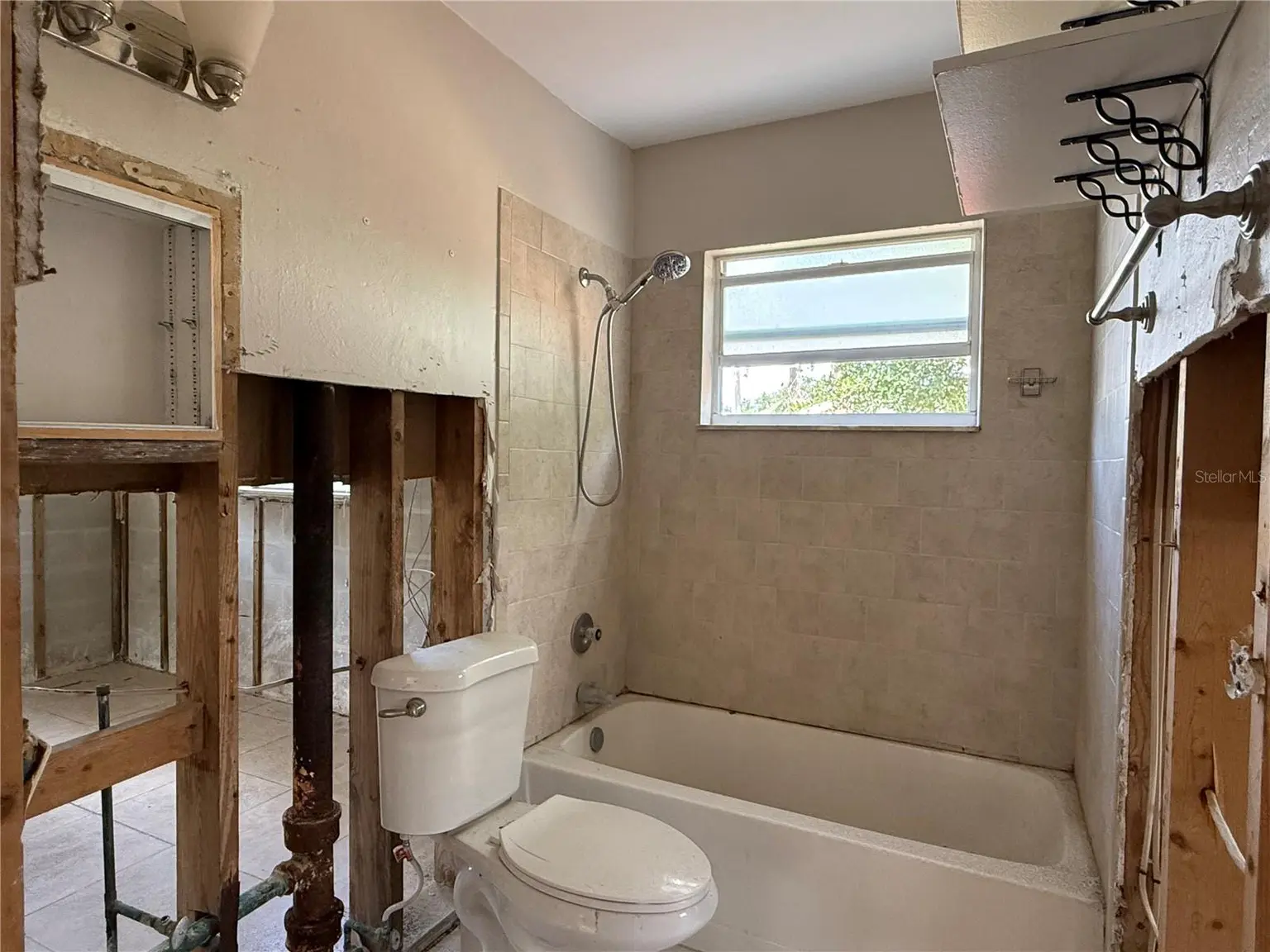 1841 SHORE ACRES BOULEVARD NE, ST PETERSBURG, FL, photo 8 of 11