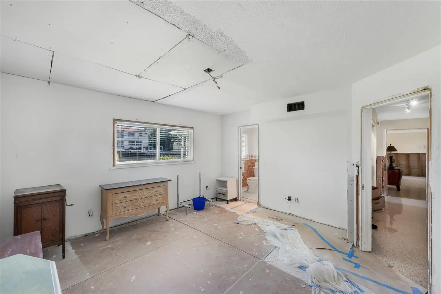 628 RIVIERA DRIVE, TAMPA, FL, photo 14 of 64