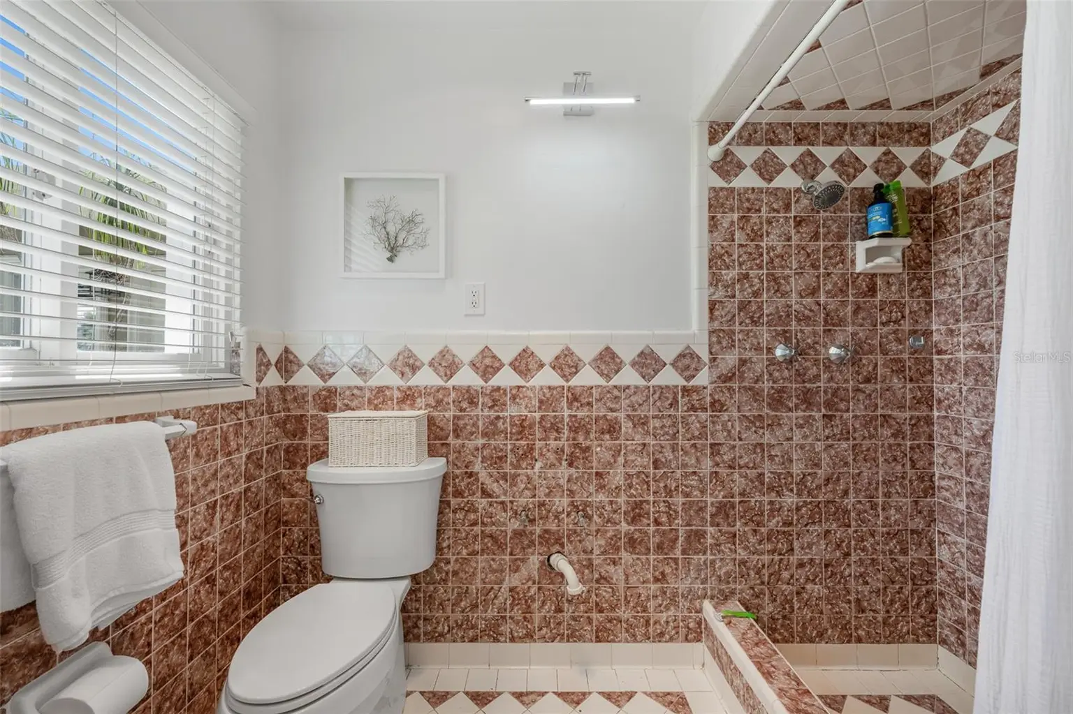 628 RIVIERA DRIVE, TAMPA, FL, photo 15 of 64