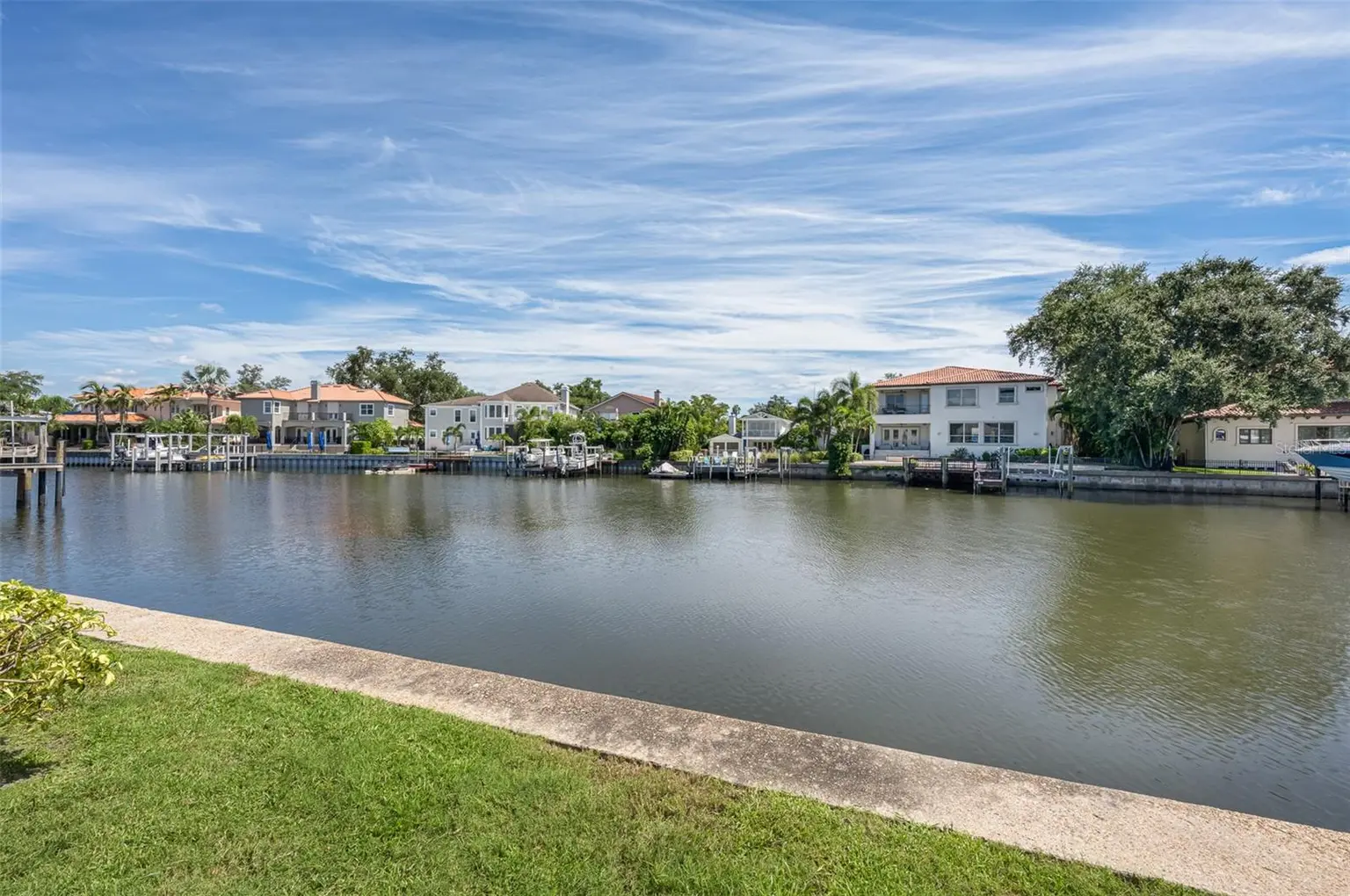 628 RIVIERA DRIVE, TAMPA, FL, photo 28 of 64