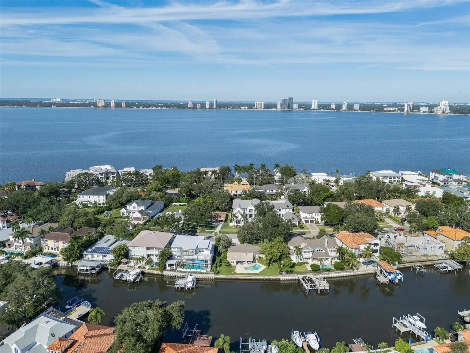 628 RIVIERA DRIVE, TAMPA, FL, photo 36 of 64