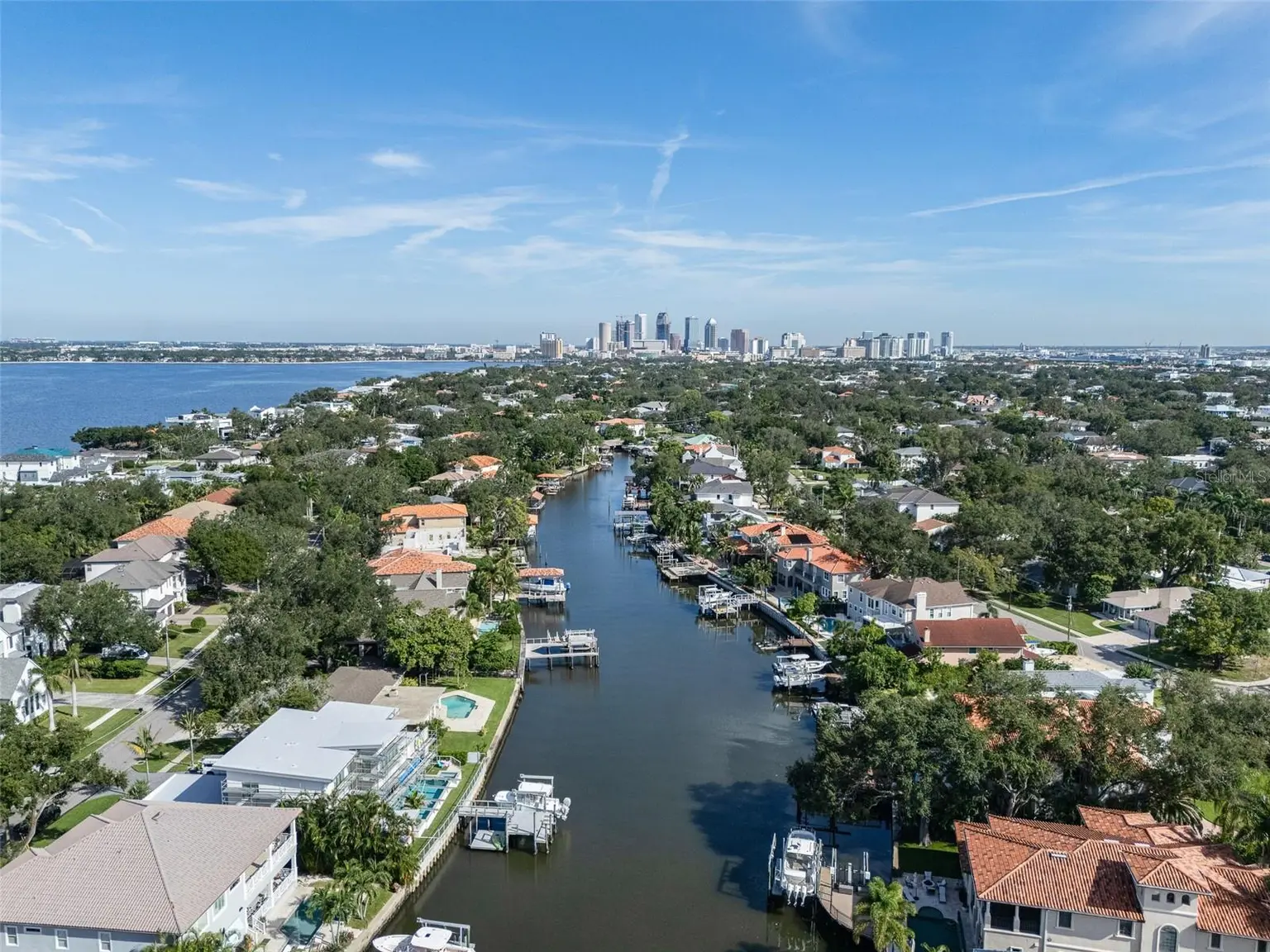 628 RIVIERA DRIVE, TAMPA, FL, photo 38 of 64