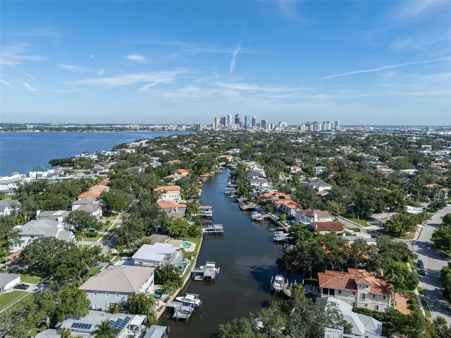 628 RIVIERA DRIVE, TAMPA, FL, photo 39 of 64