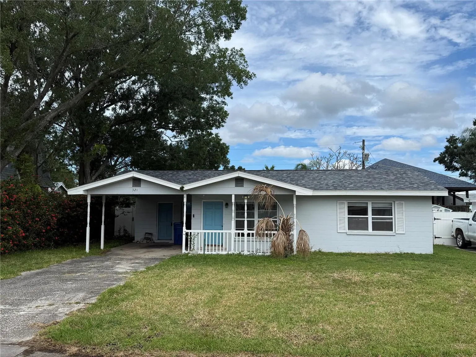 321 83RD AVENUE NE, ST PETERSBURG, FL, photo 1 of 13