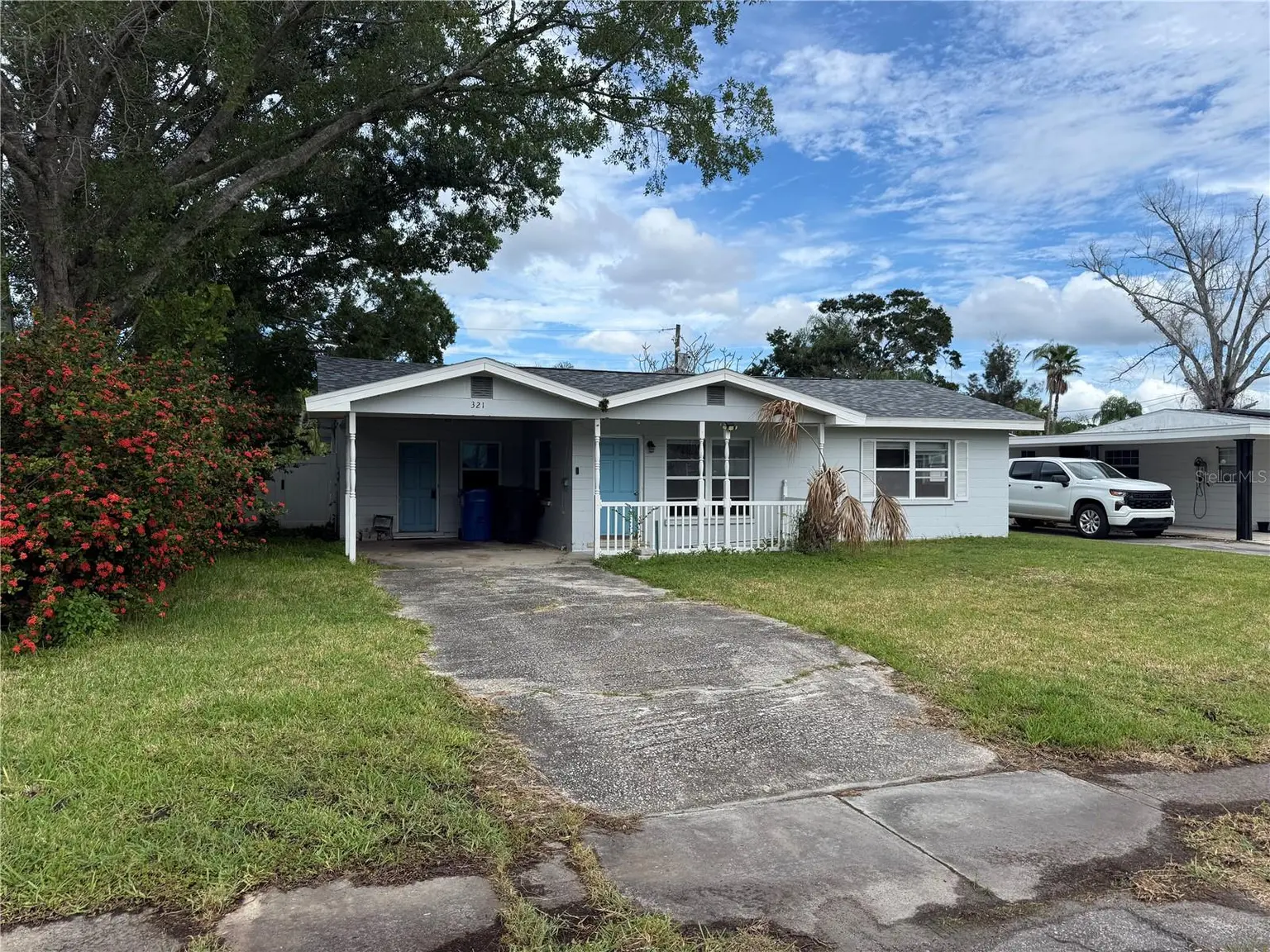 321 83RD AVENUE NE, ST PETERSBURG, FL, photo 3 of 13