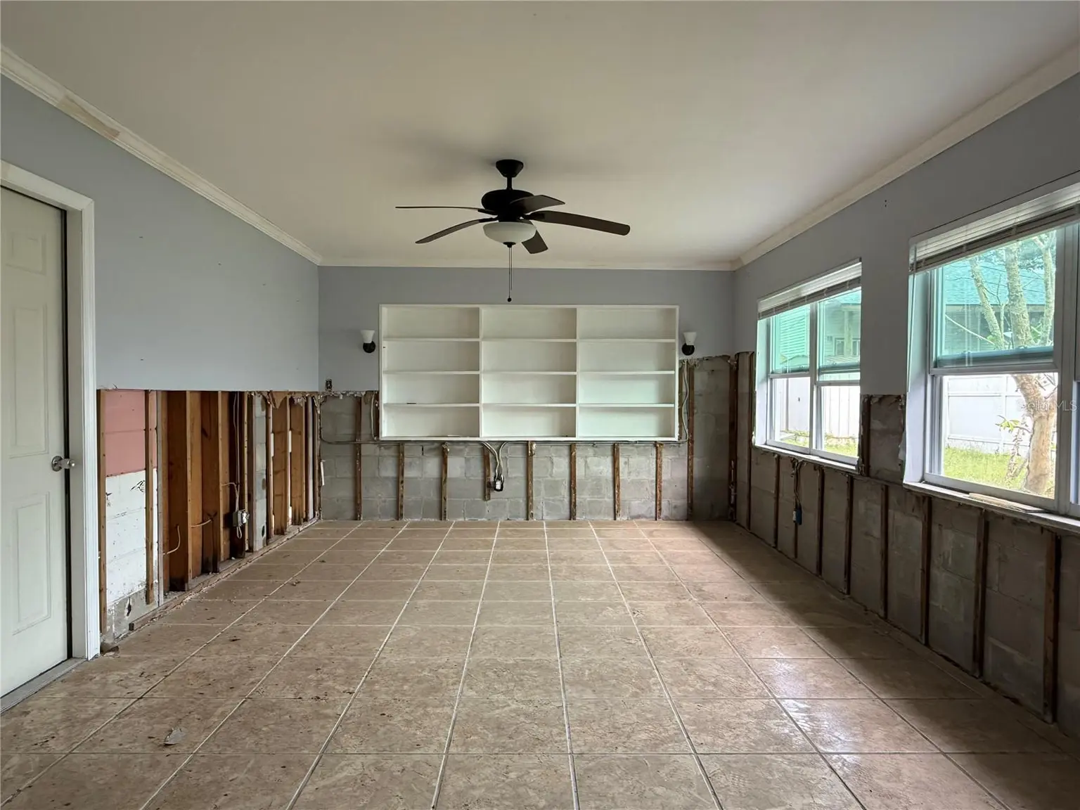 321 83RD AVENUE NE, ST PETERSBURG, FL, photo 10 of 13