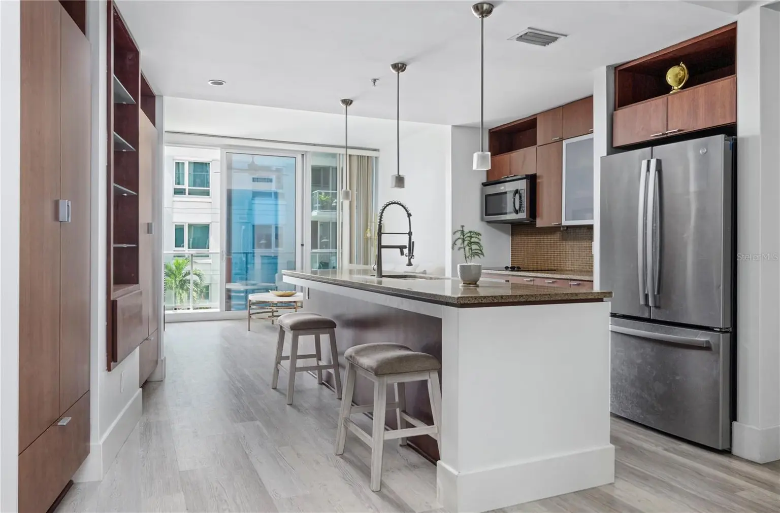 912 CHANNELSIDE DRIVE #2414, TAMPA, FL, photo 3 of 39