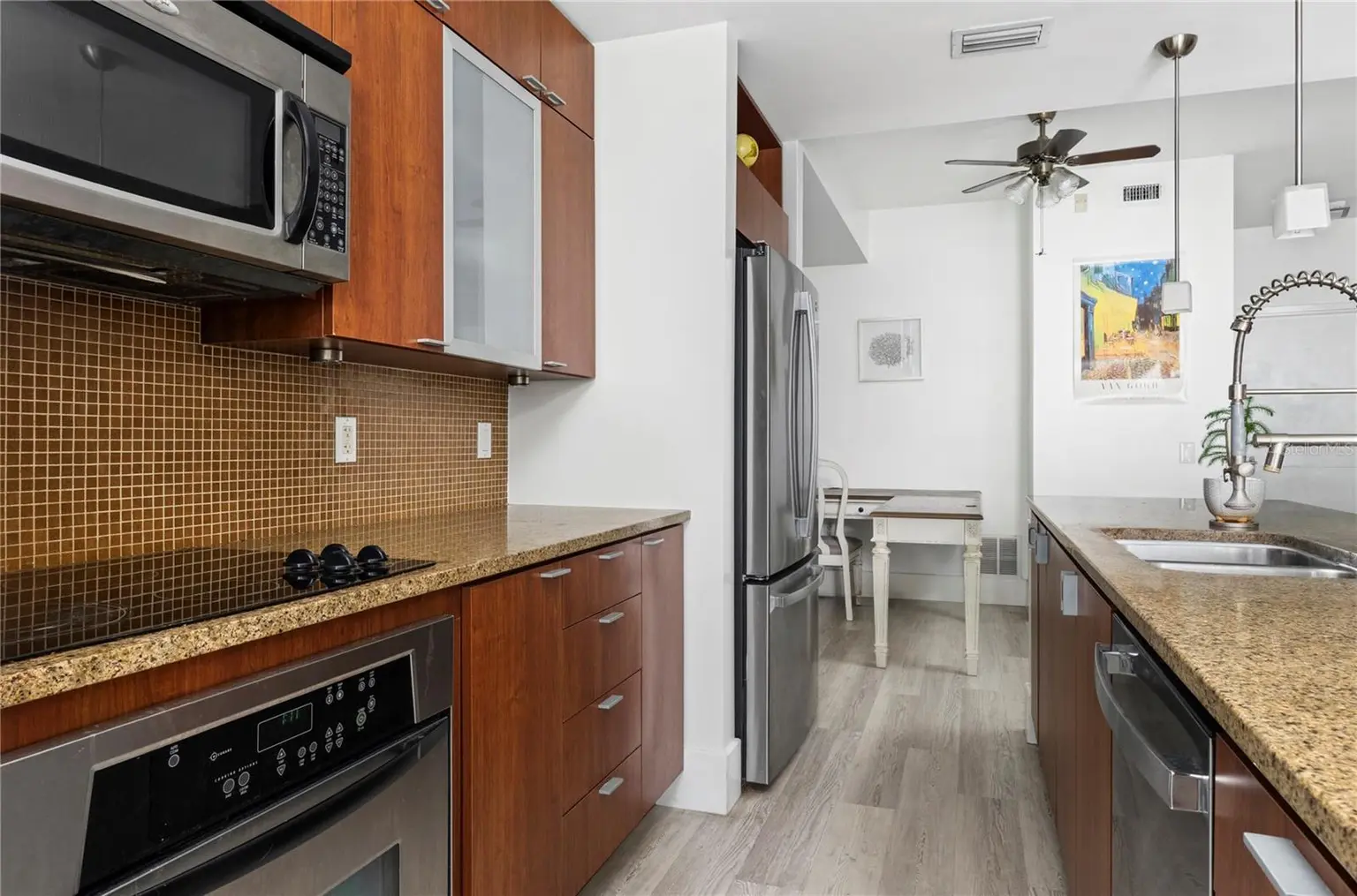 912 CHANNELSIDE DRIVE #2414, TAMPA, FL, photo 5 of 39