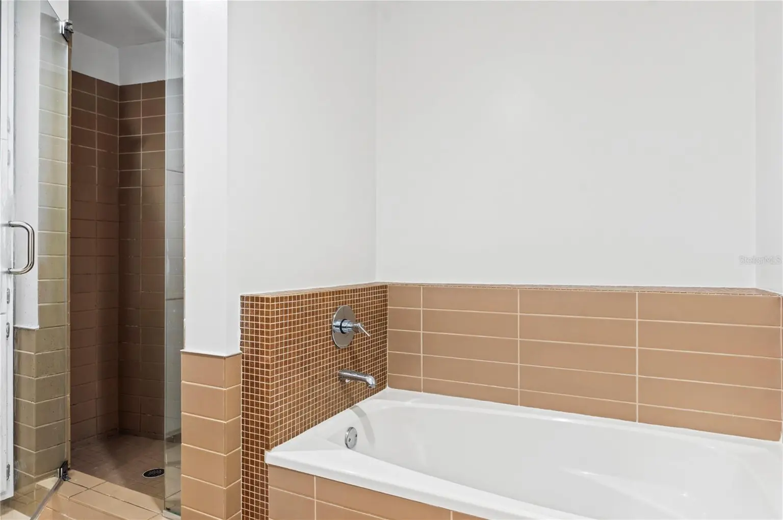 912 CHANNELSIDE DRIVE #2414, TAMPA, FL, photo 18 of 39
