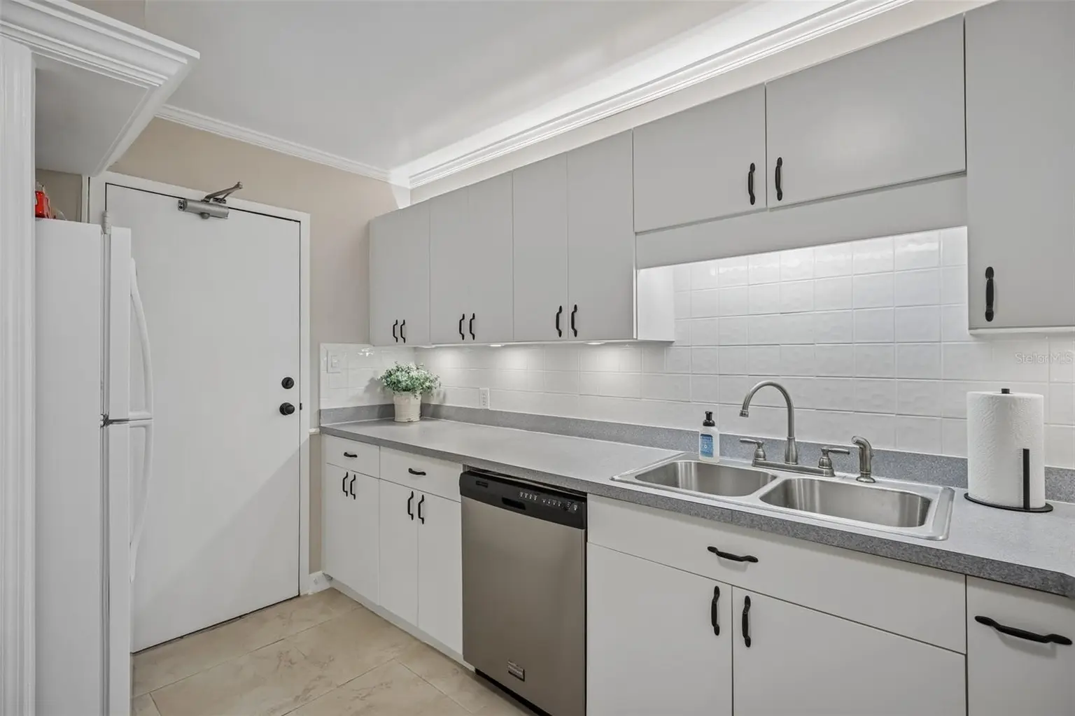1621 GULF BOULEVARD #1604, CLEARWATER, FL, photo 20 of 59