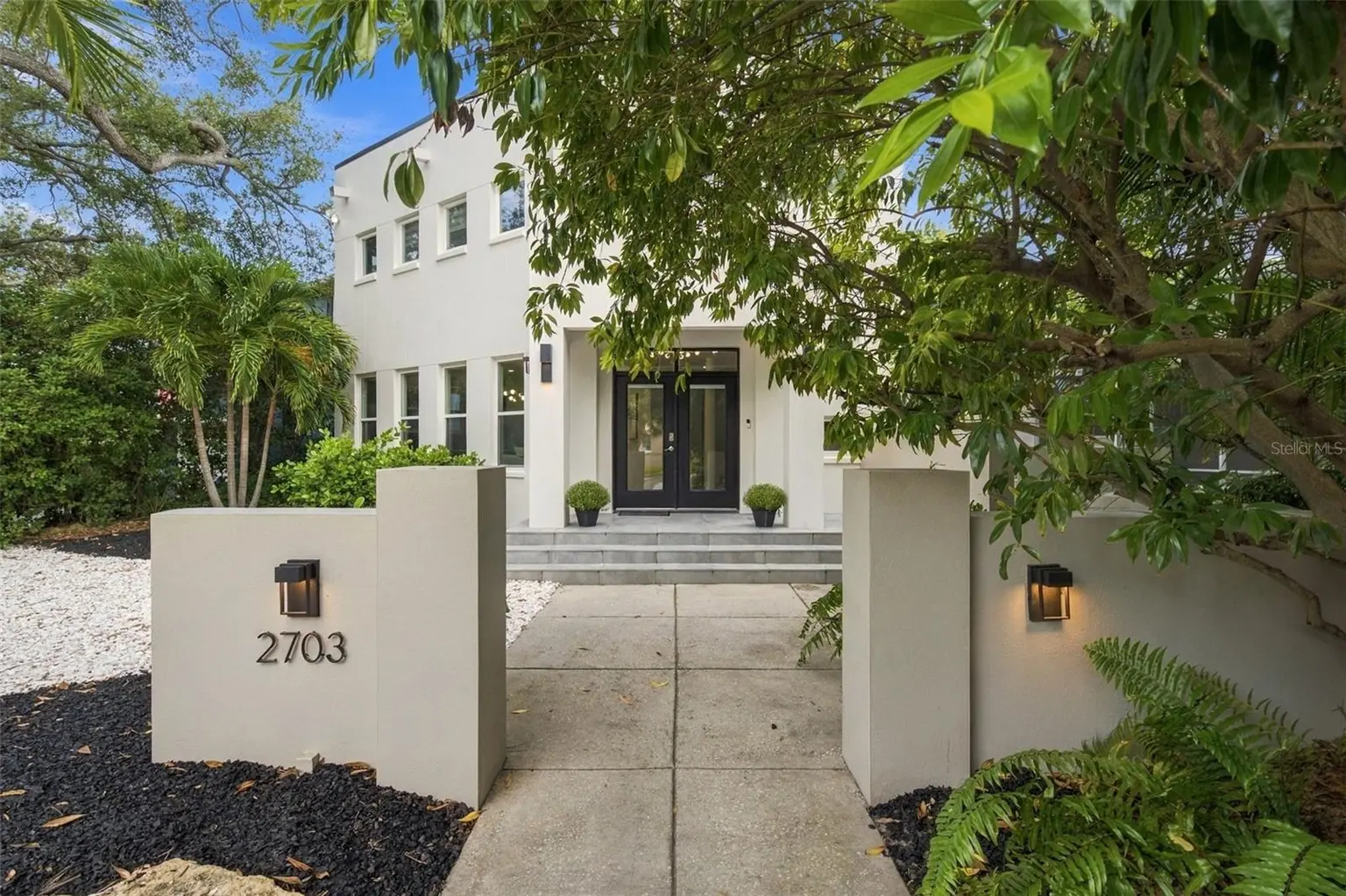 2703 W PRICE AVENUE, TAMPA, FL, photo 3 of 75