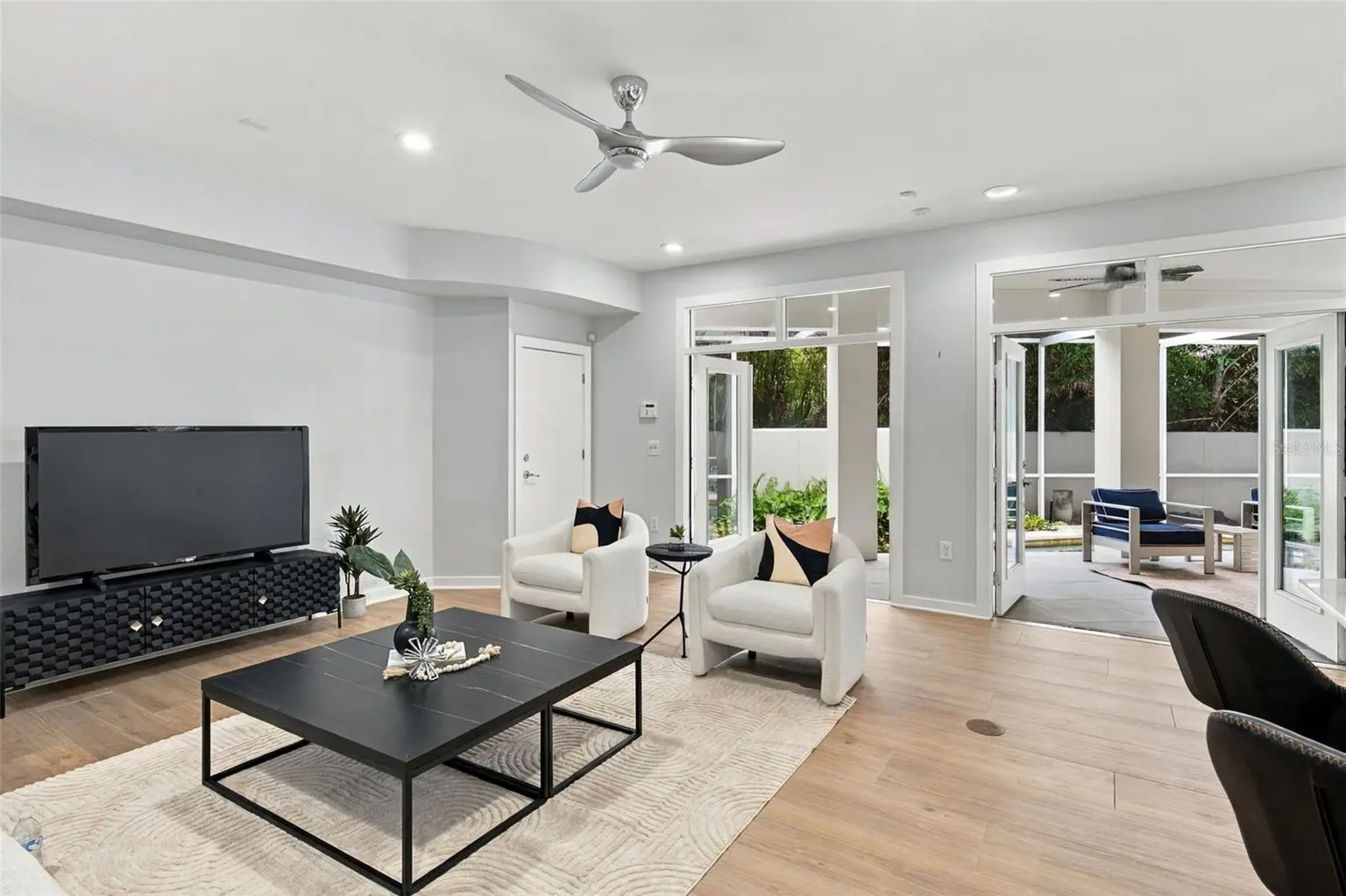 2703 W PRICE AVENUE, TAMPA, FL, photo 14 of 75