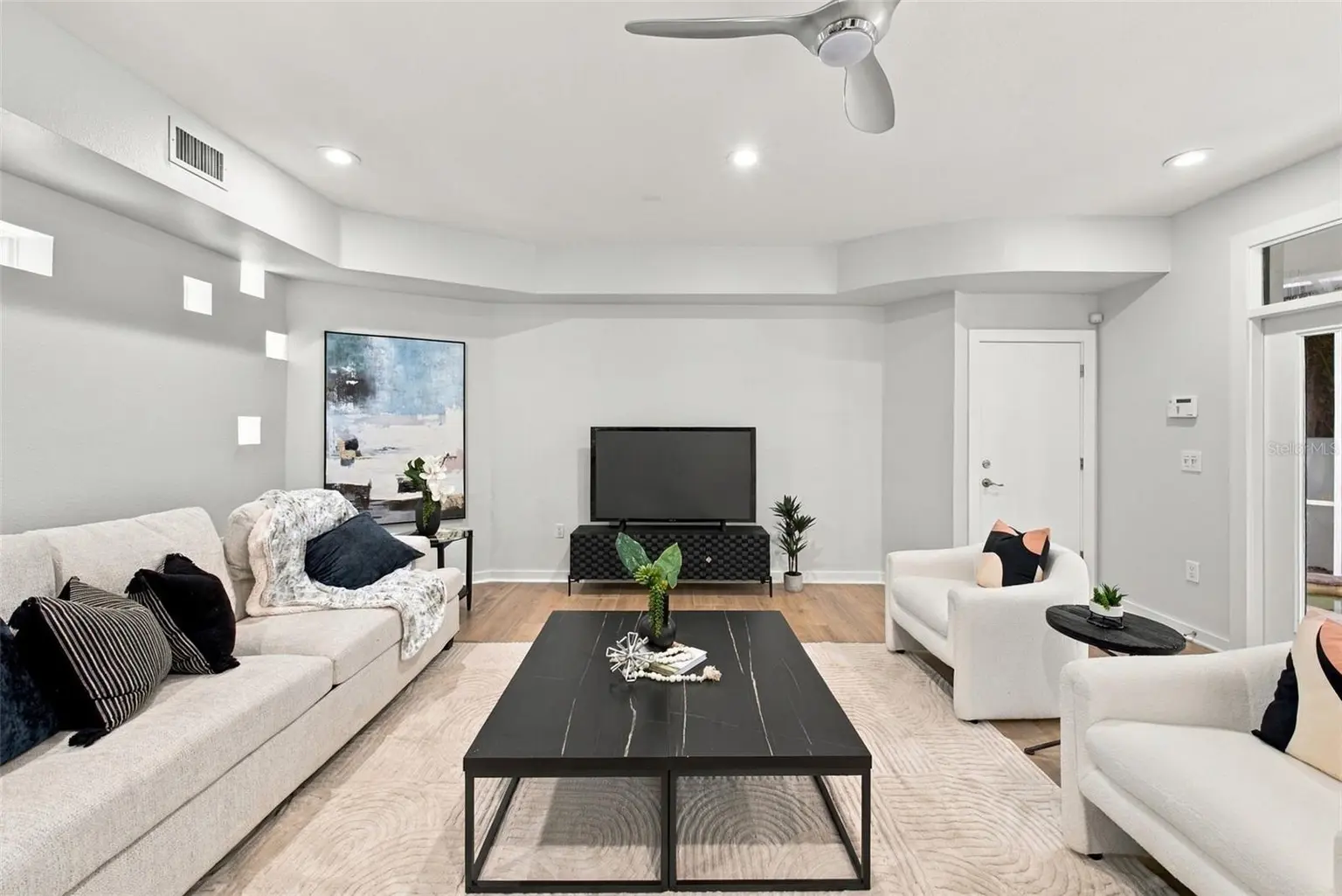 2703 W PRICE AVENUE, TAMPA, FL, photo 15 of 75