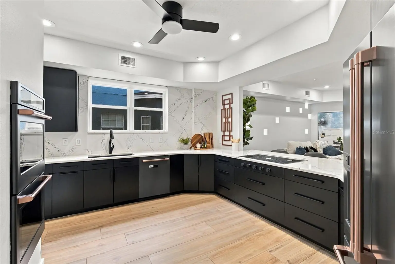 2703 W PRICE AVENUE, TAMPA, FL, photo 16 of 75