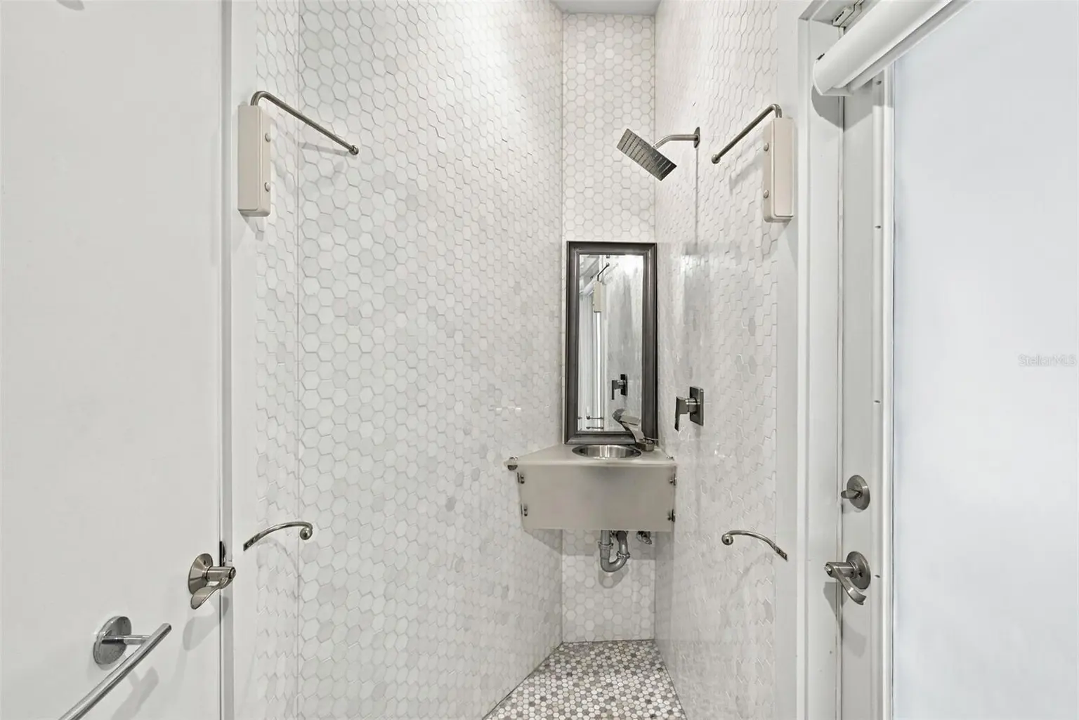 2703 W PRICE AVENUE, TAMPA, FL, photo 27 of 75
